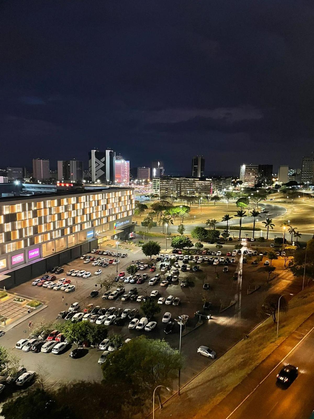 Flat New Vision Com Varanda A008 Brasilia Exterior photo
